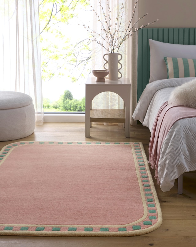 Borderline Carved Rug