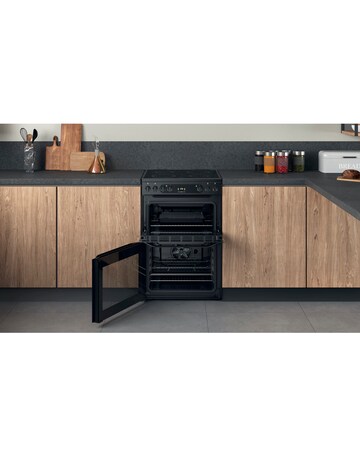 Hotpoint HDM67V92HCB/UK 60cm Electric Double Cooker + Installation