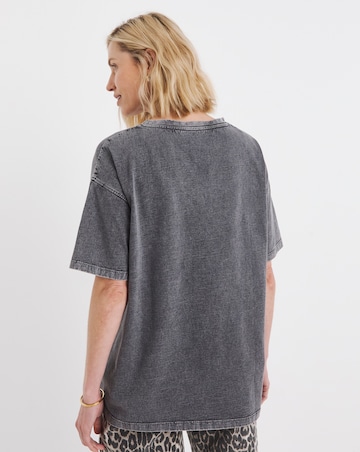 Pure Cotton Acid Wash Dropped Shoulder T-Shirt