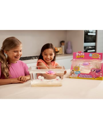 Pets Alive Mama & Baby Surprise Mama Turtle Playset