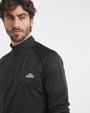 Snowdonia Light Weight 1/4 Zip Neck Base Layer
