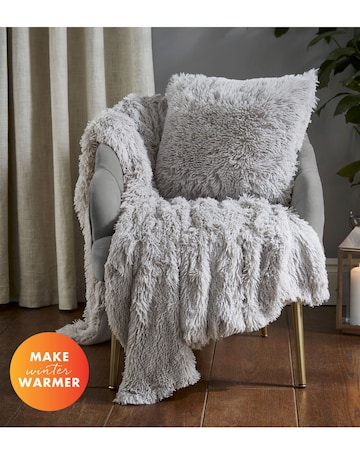 Catherine Lansfield Shaggy Fleece Cushion