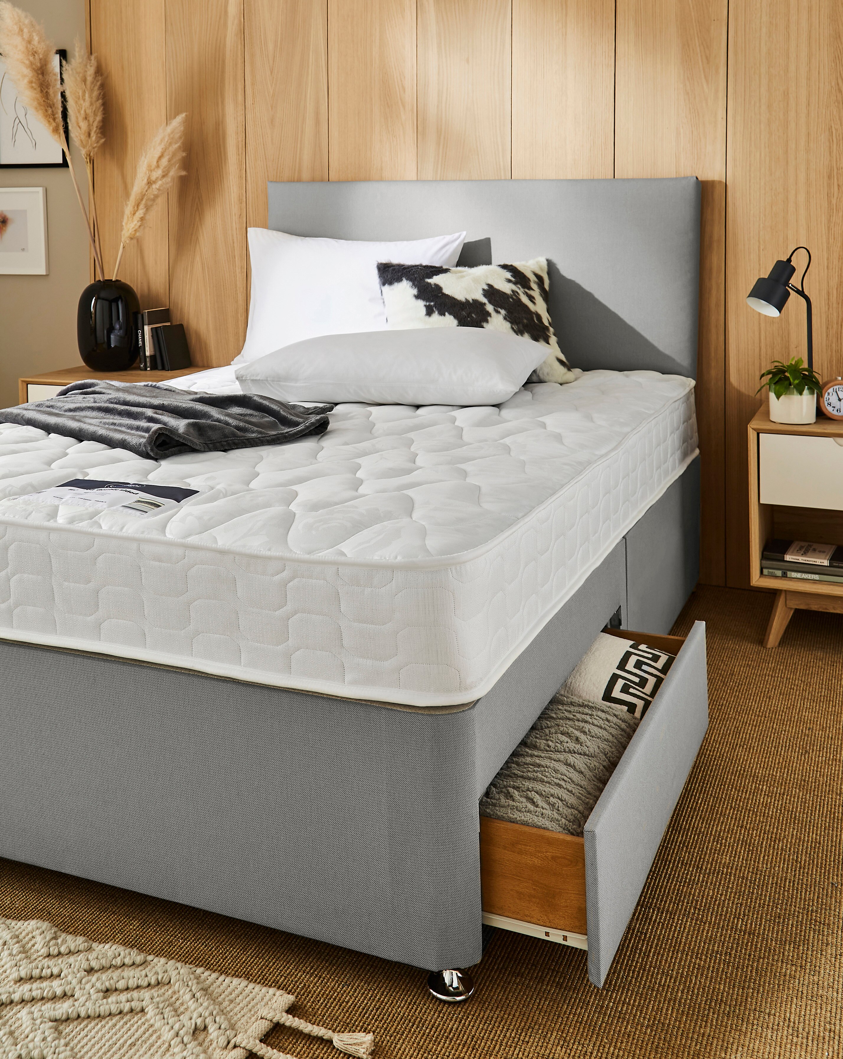 Silentnight Miracoil Ortho Divan Set with 2 Drawers