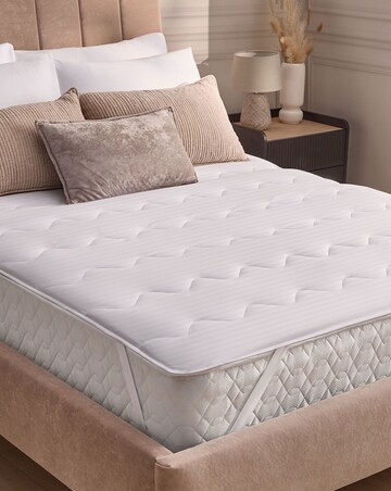 Silentnight Hotel Collection Mattress Protector