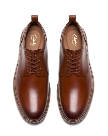 Clarks Aldwin Lace Leather Shoe - Tan