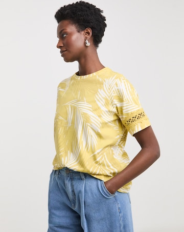 Pure Cotton Leaf Print Lace Insert T-shirt