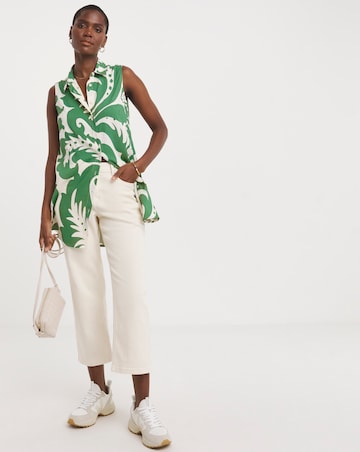 Dipped Back Sleeveless Shirt