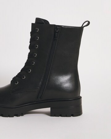 Leather Chunky Lace Up Boot E Fit