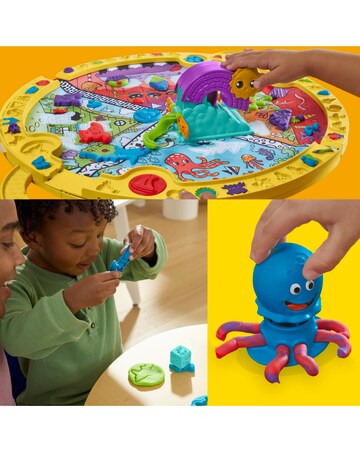 Play-Doh Fold & Go Playmat Starter Set with 19 Accessories