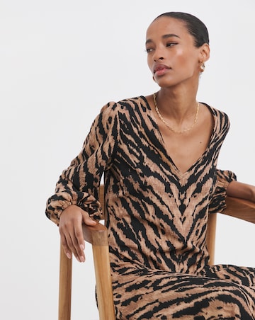 Textured Jersey Seam Front Maxi Dress