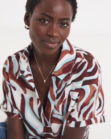 Collar Detail Short Sleeve Tunic