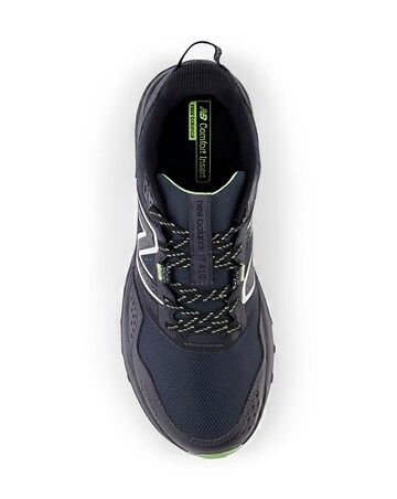 New Balance 410 V8 Trainers