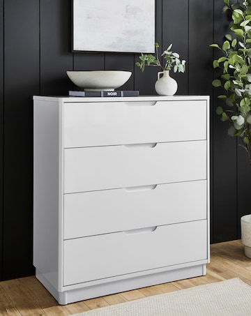 Ellia Small Chest of Drawers