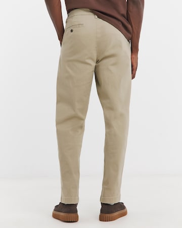 Loose Fit Chino