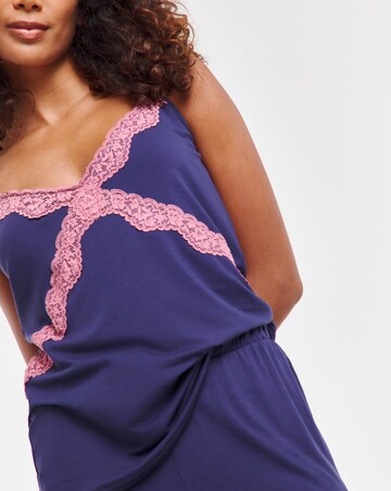 Cool Stretch Lace Hidden Support Pyjama Set