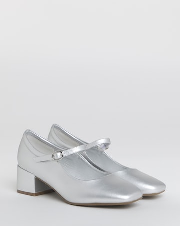 Heavenly Soles Patricia Block Heel Mary Janes - Extra Wide Fit (EEE)