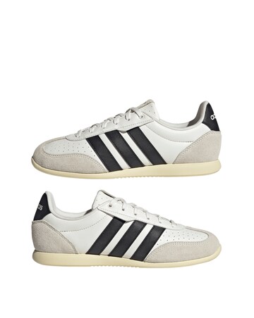 adidas Barreda Lo Trainers