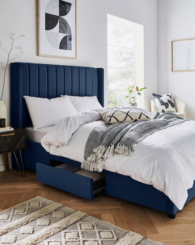Eloise Winged Velvet Storage Bed with 3 Layer Memory Foam Hybrid Mattress