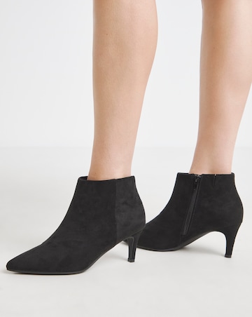 Cairns Kitten Heel Pointed Toe Ankle Boot - Wide Fit (E)