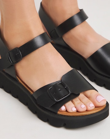 Heavenly Feet Trudy Buckle Strap Sandals Extra Wide Fit