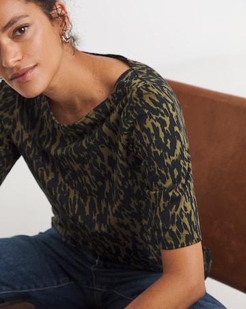 Slash Neck 3/4 Length Sleeve Top