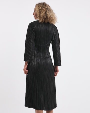 Wetlook Plisse Twist Front Dress