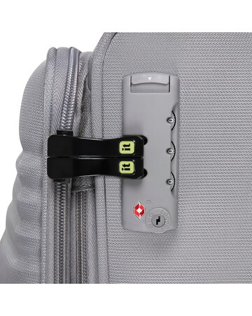 IT Luggage Circulator Medium Suitcase