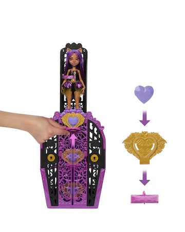 Monster High Skulltimate Secrets Monster Mysteries Clawdeen Wolf Doll