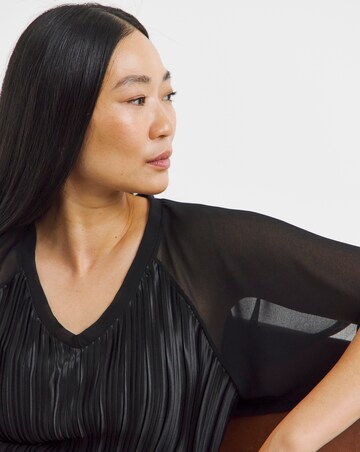 Black Plisse Angel Sleeve Top