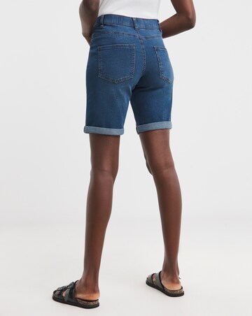 2 Pack 24/7 Knee Shorts