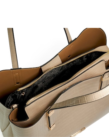 Dune Dorries Tote Bag