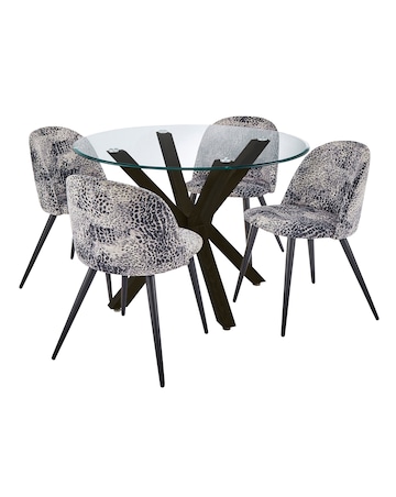 Bodie Dining Table with 4 Savannah Chairs