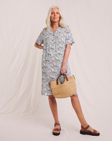 Julipa Printed Textured Crinkle Shift Dress