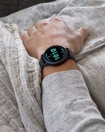 Garmin Vivoactive 5 Smart Watch - Navy with SIlicone Band