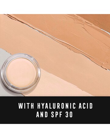 Max Factor Miracle Touch Foundation Blushing Beige