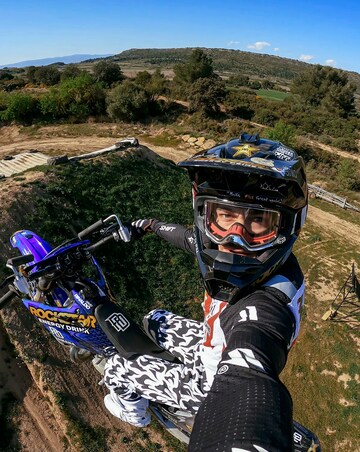 GoPro HERO10 Action Camera - Black