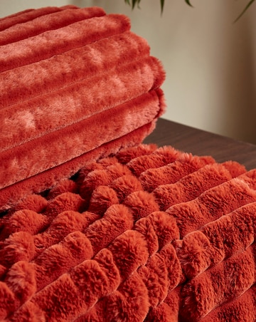 Catherine Lansfield Cosy Ribbed Throw