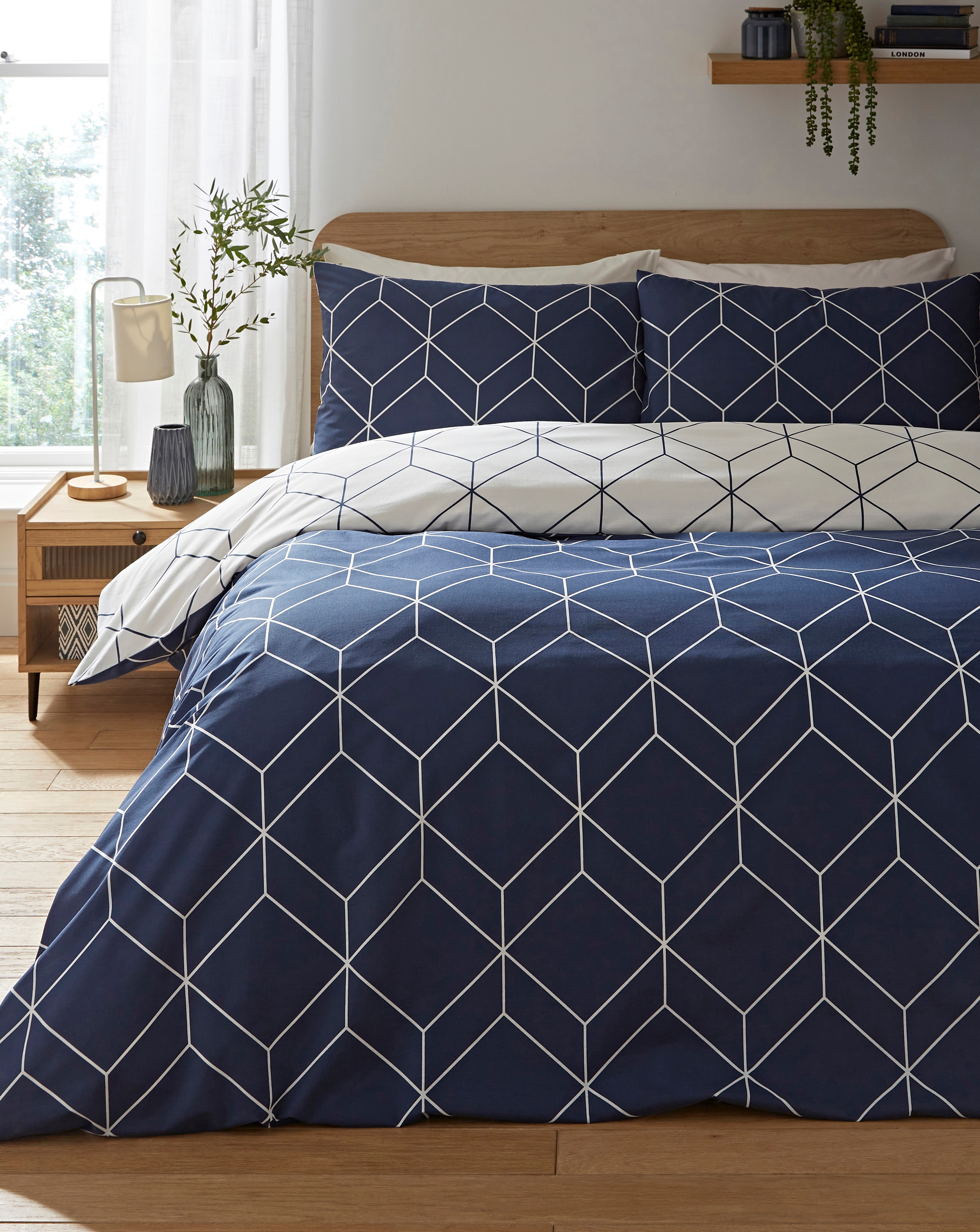 Oberon Navy Duvet Set