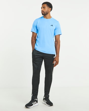 adidas Training Essentials Base T-Shirt