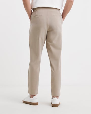 Tailored Premium Stretch Tapered Trouser
