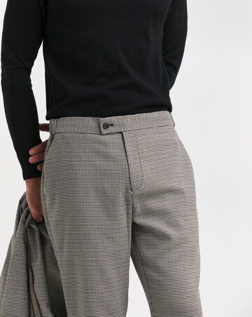 Puppy Tooth Tapered Trouser