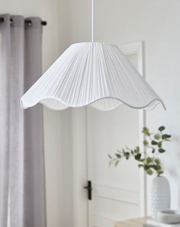 River Pleated Scallop Edge 40cm Shade