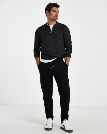 Tapered Straight Leg Jogger