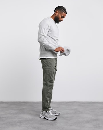 Loose Tapered Cargo Trouser