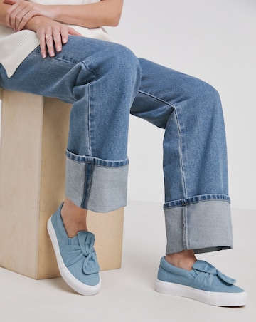 Zen Slip On Trainer With Twist Detail - Extra Wide Fit (EEE)