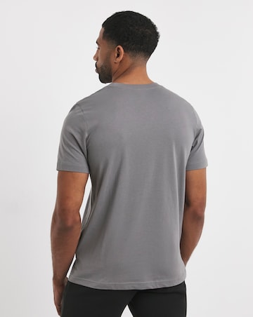 PUMA Essentials Logo Lab T-Shirt