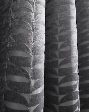 Curtina Kendal Eyelet Curtain