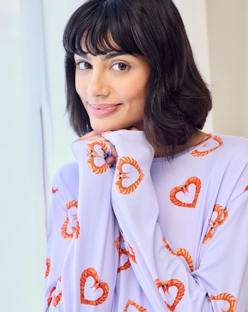 Chelsea Peers Classic Crew Neck Pyjama Set Shrimp Heart Print
