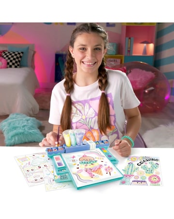 Art Lab Fluffy Paint Studio