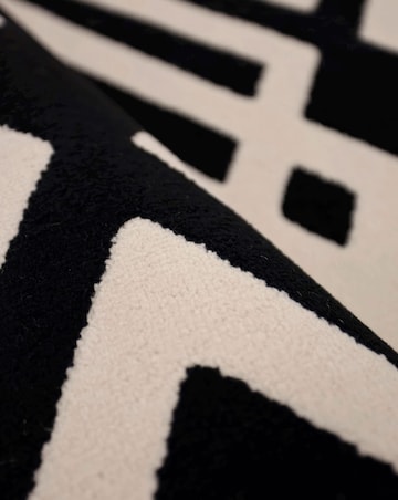 Craft Geo Diamond Rug